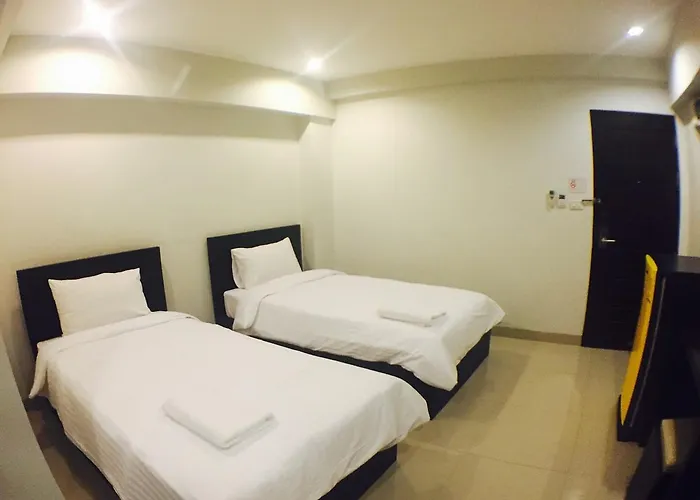 欣悦酒店 3*